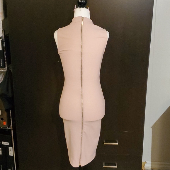 Marciano Dress 👗 - Picture 4 of 9